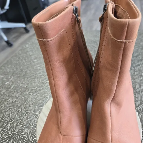 🐢 Toms Emmy 10014193 Womens Brown Nubuck Zipper Ankle &amp; Booties Boots Size W6