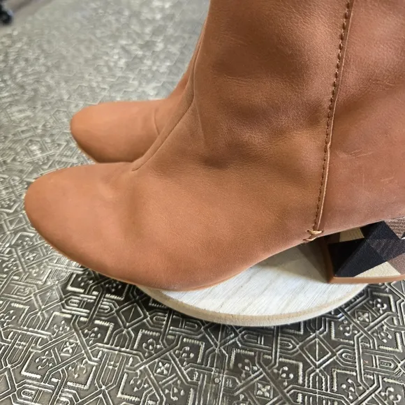 🐢 Toms Emmy 10014193 Womens Brown Nubuck Zipper Ankle &amp; Booties Boots Size W6