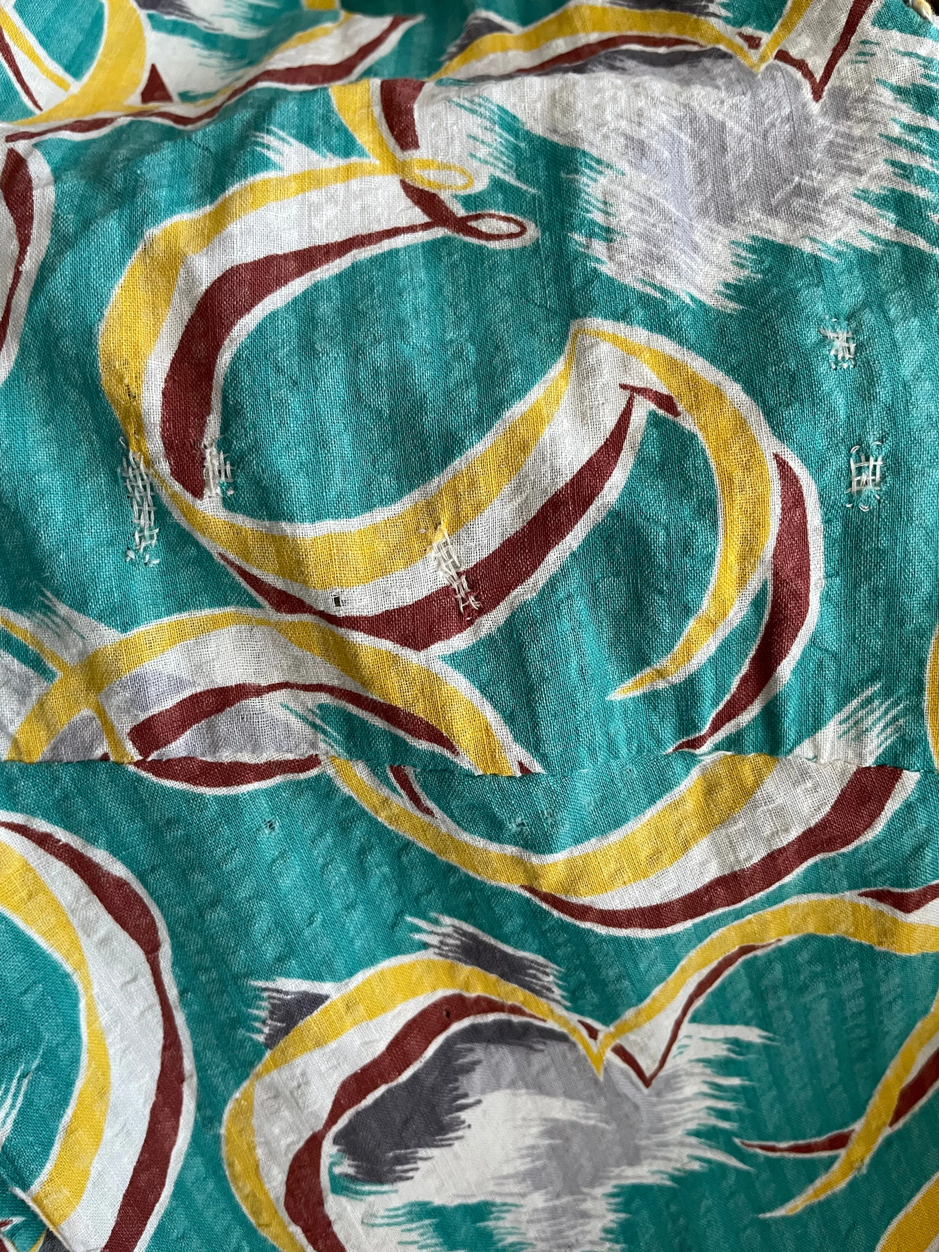 1930s Dagger Collar Abstract Seersucker Wrap Dress