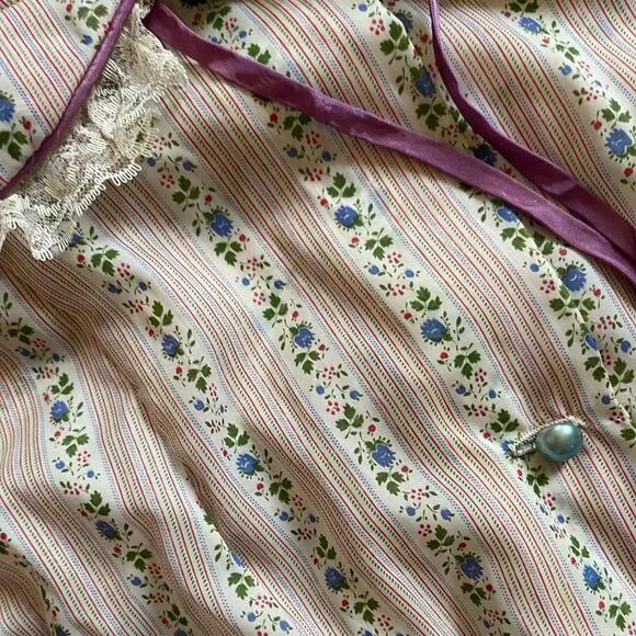 50s Vintage Sheer Short Sleeved Robe Dressing Gown.
