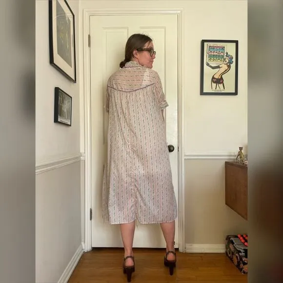 50s Vintage Sheer Short Sleeved Robe Dressing Gown.