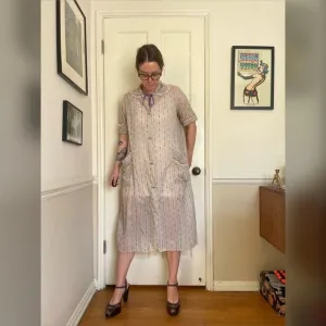 50s Vintage Sheer Short Sleeved Robe Dressing Gown.