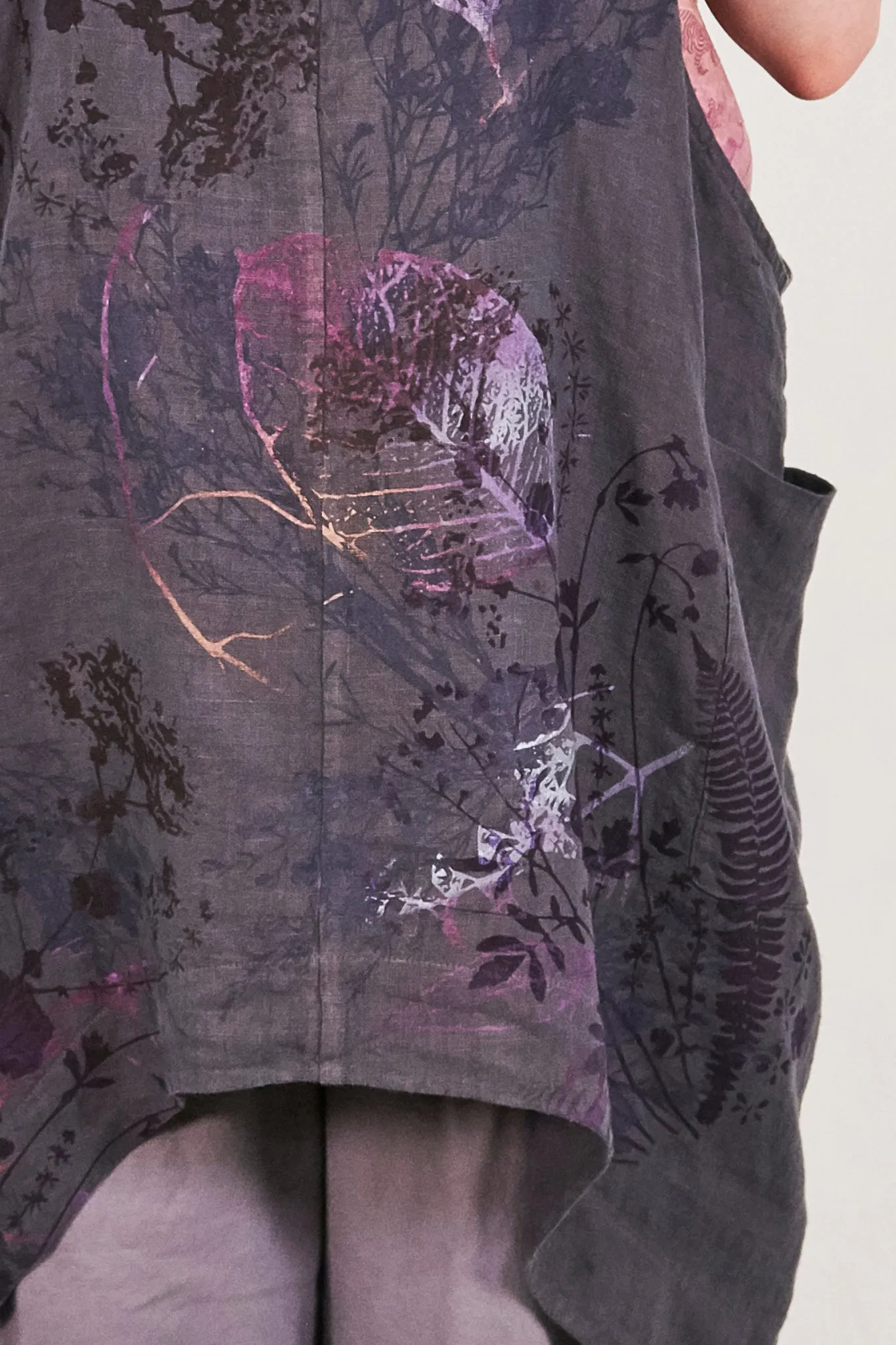6202 Linen Stockholm Midlayer Shale-P
