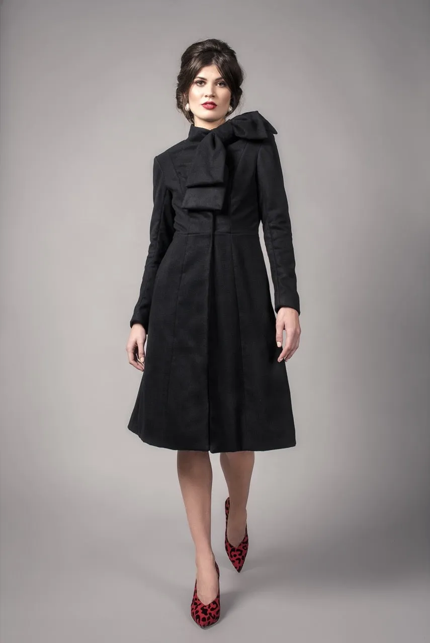 Bow coat