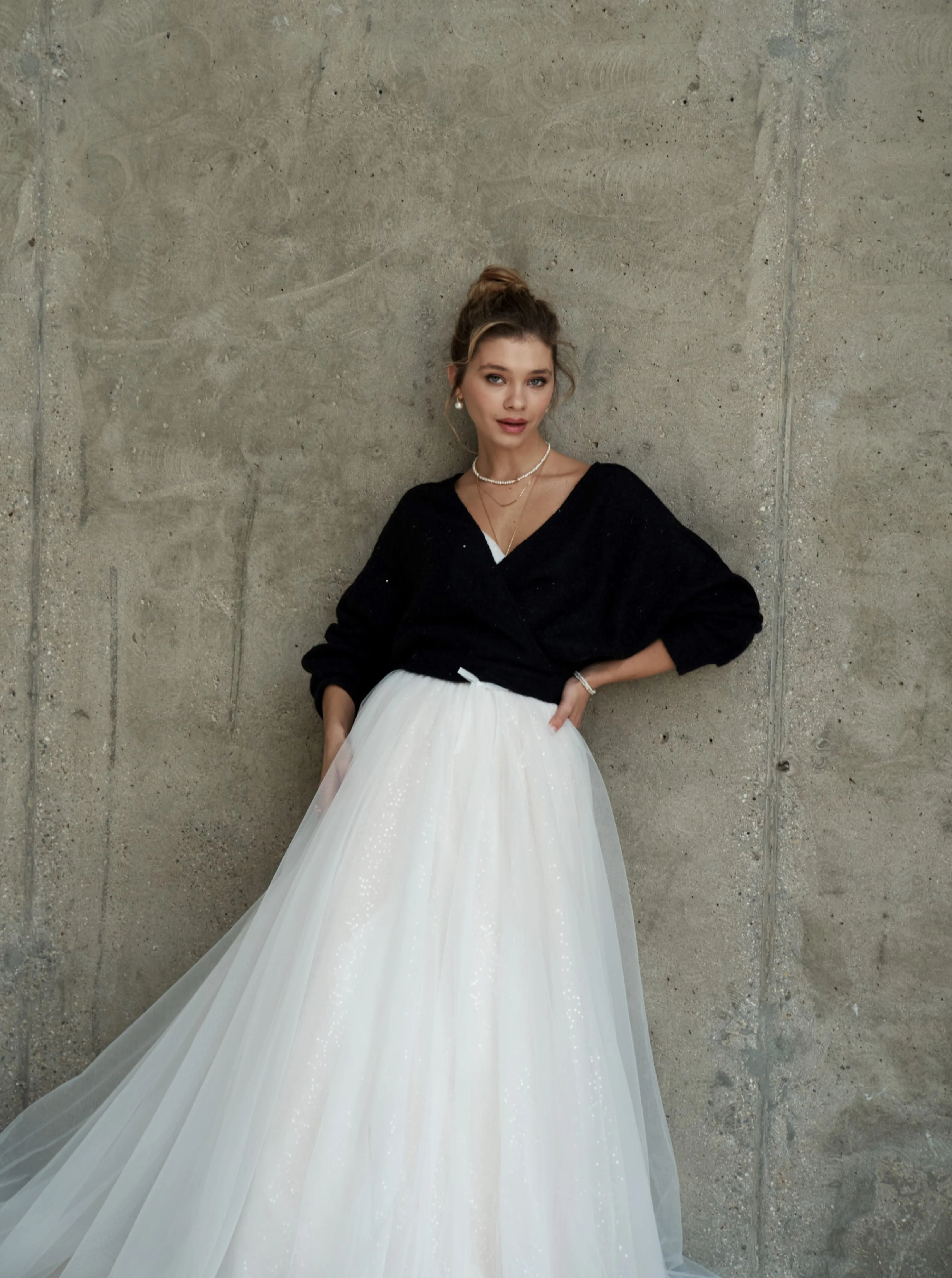 Bridal wool cardigan with long ties