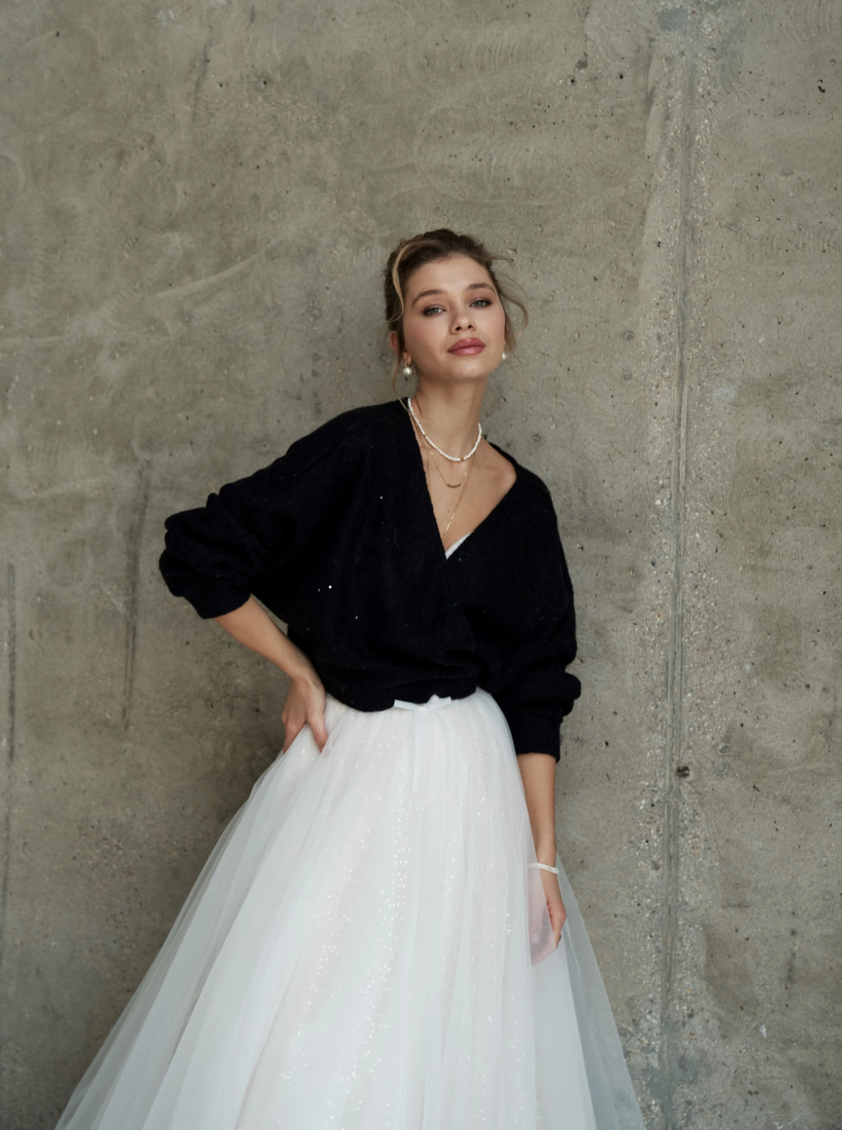 Bridal wool cardigan with long ties