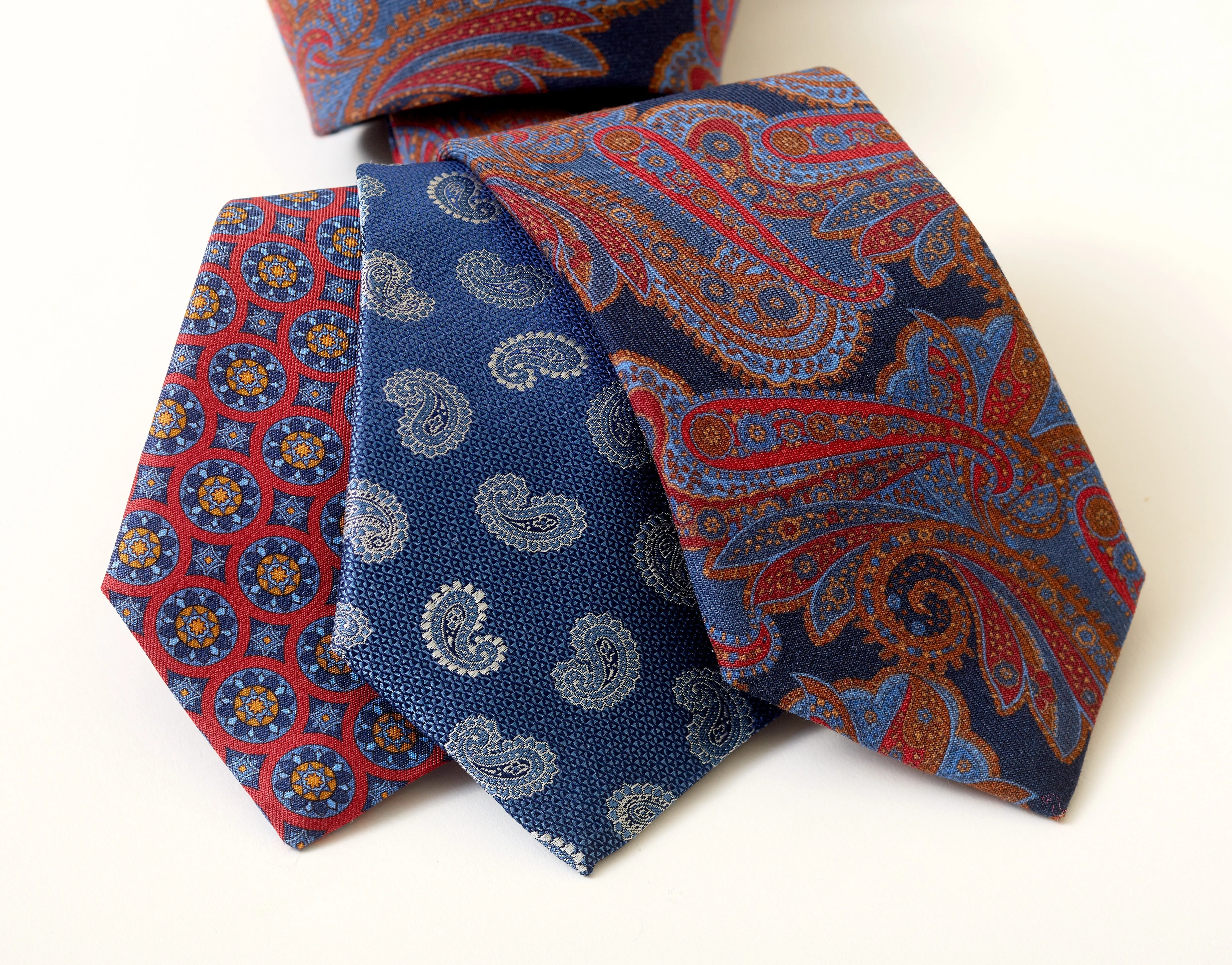 Colonia - Neckties