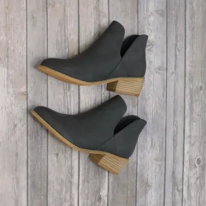 Corkys Black Crocodile Leather Wayland Ankle Booties