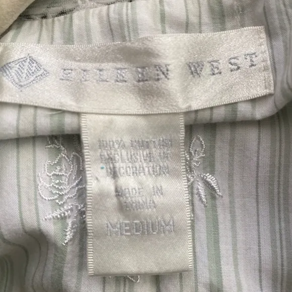 Eileen West cotton light striped robe