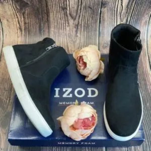 Izod Black Suede Booties 8M