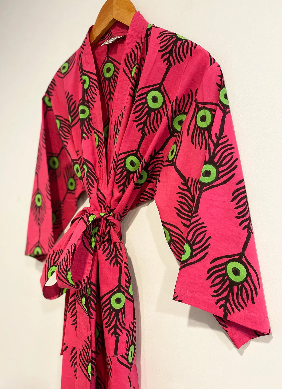 Kerala Short Robe | Plumes Fuchsia