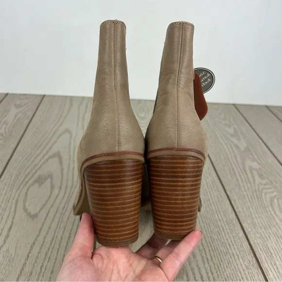 Mia Santos Western Style Ankle Booties 10M Stone (tan) $100 Brussels Polyurethan