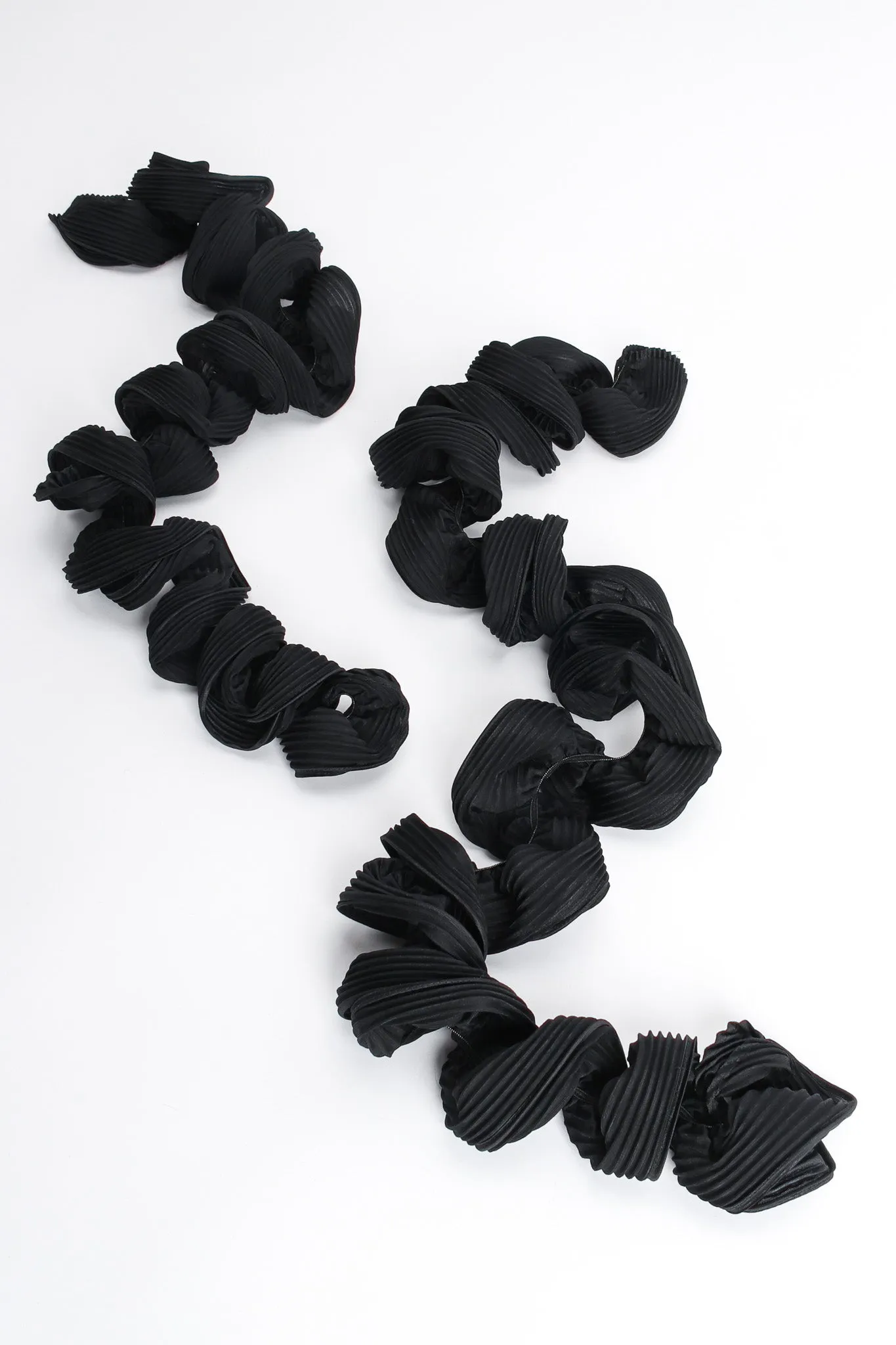 Plissé Pleat Tank & Scarf Set