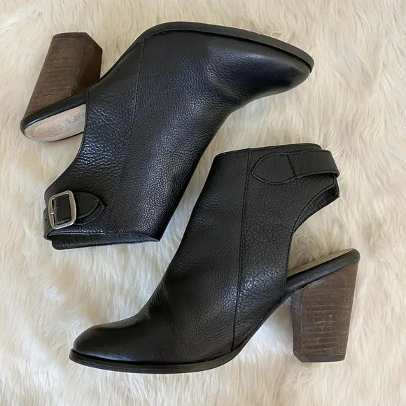 SEYCHELLES Caravan Open Back Booties SZ 8 Black Leather Buckle Detail Ankle Boot