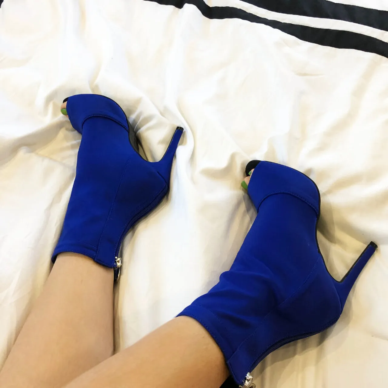 Shabina Solid Color - Stretch Lycra Sock Dance Booties (Suede Sole)