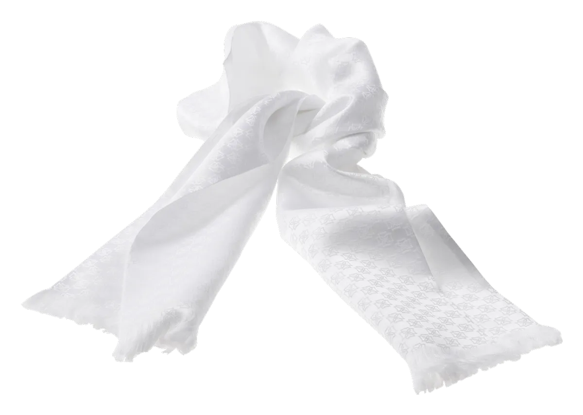 SIGNATURE SERIES SCARF