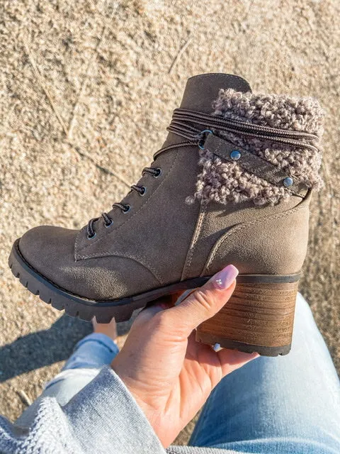 The Olivia Fleece Booties