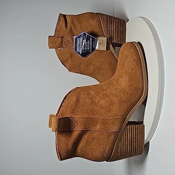 Toms Constance Booties Ankle Boots Stacked Heel Suede Leather Ortholite Tan 7.5