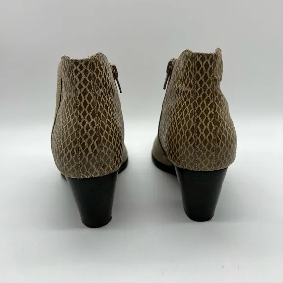 Vionic Bromley Taupe Suede Ankle Booties